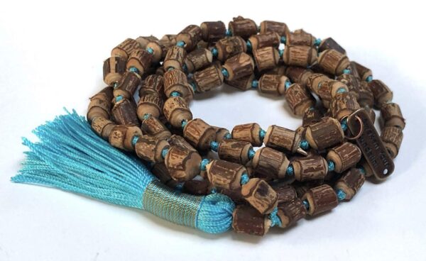 Natural Raw Tulsi Mala Beads Necklace with 108 beads, designed to activate the Root and Crown Chakras. Ideal for enhancing spiritual connection and purification. Perfect for meditation and spiritual growth.#naturaltulsimala