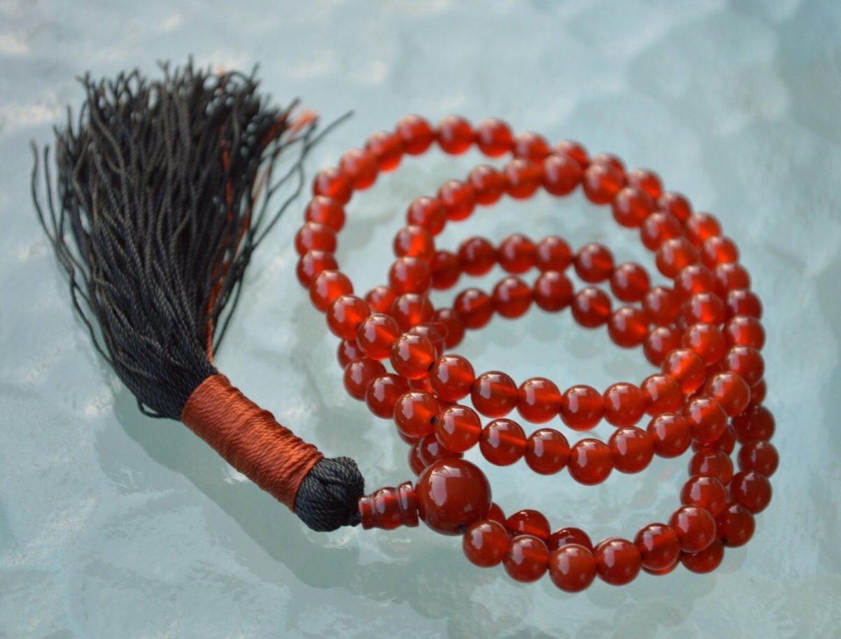 Orange Agate Beads Necklace designed to activate the Sacral Chakra, promoting creativity, confidence, and resonating with Gemini and Virgo energies.